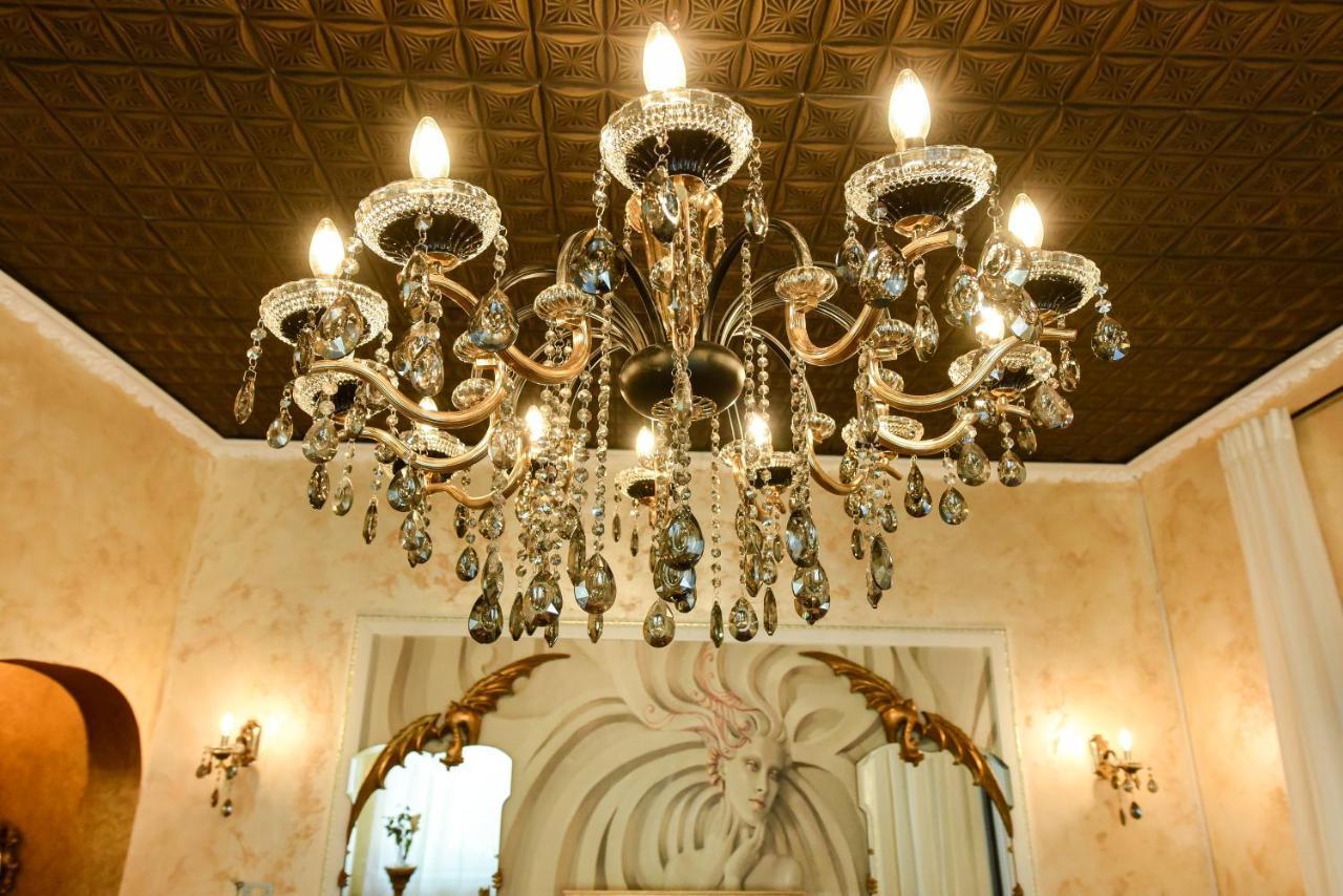 The Museum - Wonderful Super Central Apartment Bukarest Kültér fotó