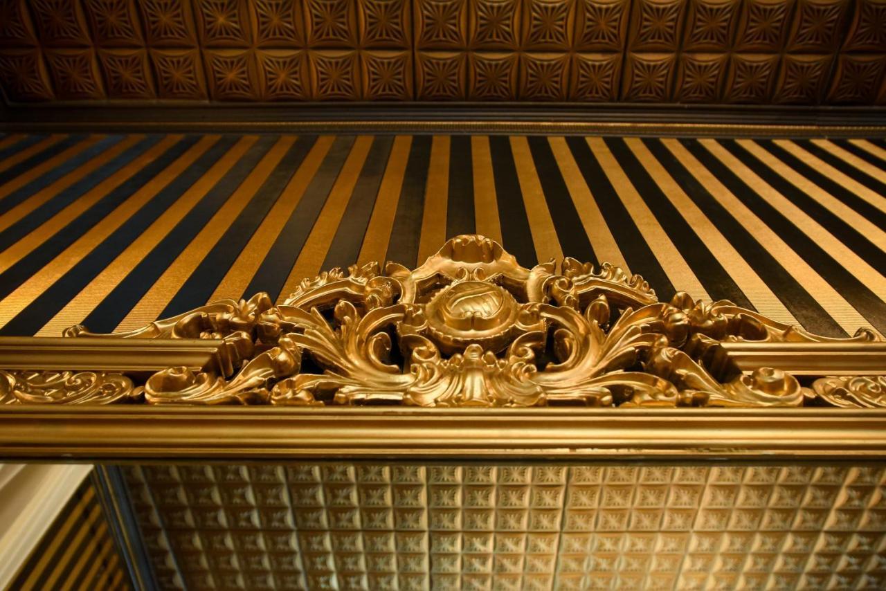 The Museum - Wonderful Super Central Apartment Bukarest Kültér fotó