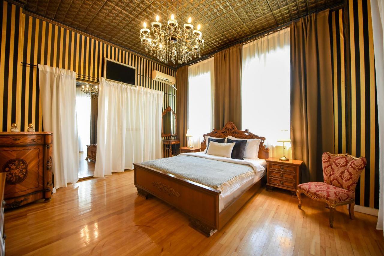 The Museum - Wonderful Super Central Apartment Bukarest Kültér fotó