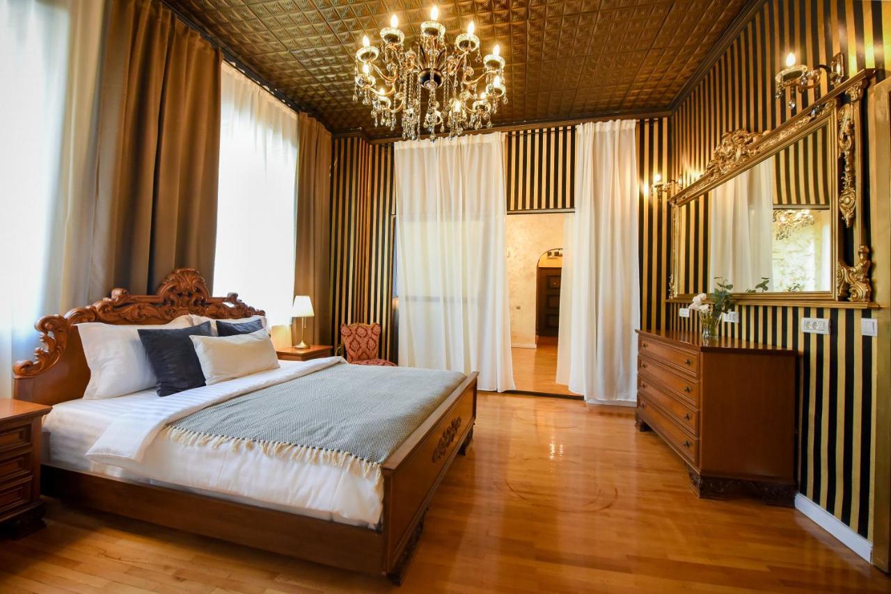 The Museum - Wonderful Super Central Apartment Bukarest Kültér fotó